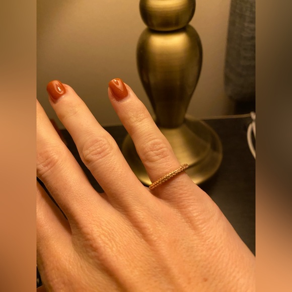 Everly rings Leighton dome band - Picture 2 of 4